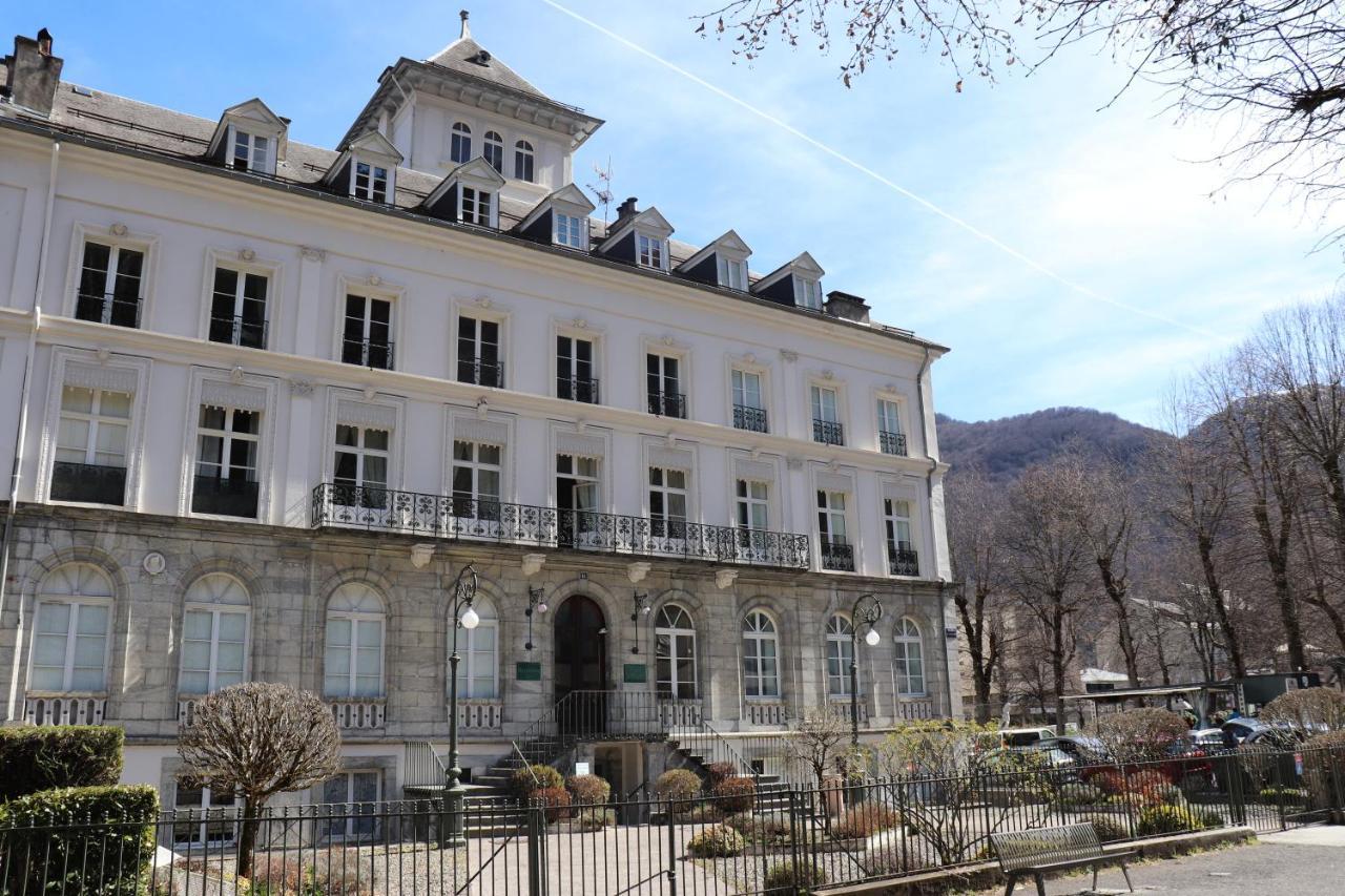 Le Palais D'Etigny Appartement Bagnères-de-Luchon Buitenkant foto
